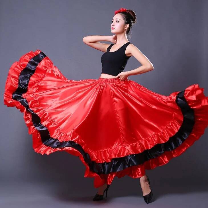 Skirt Gypsy Woman Spanish Flam - Drone Camera Stabilized avis et prix